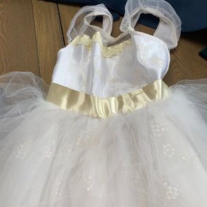 White little girl dress